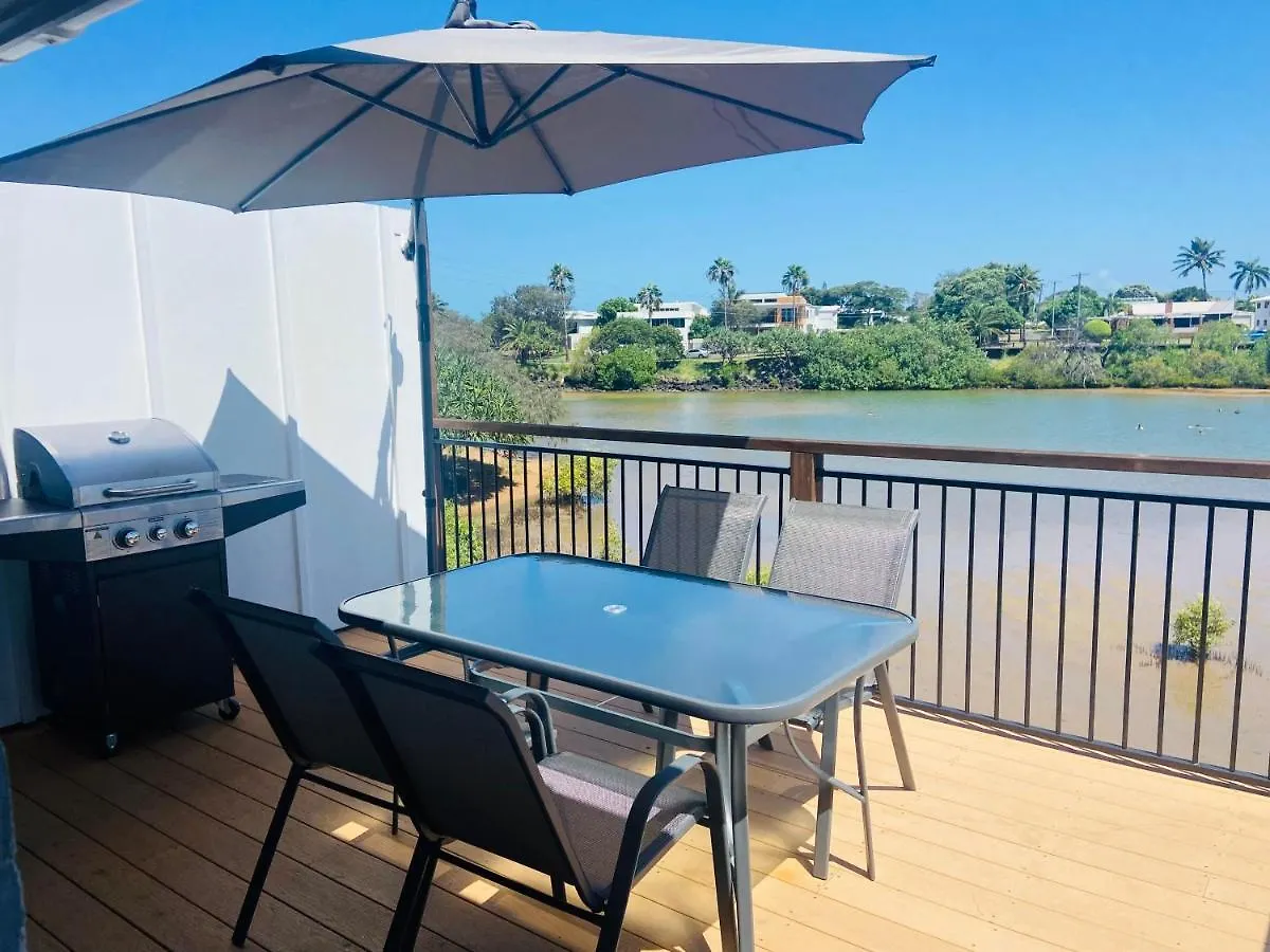 Vitamin Sea Apartments Bargara 0*,