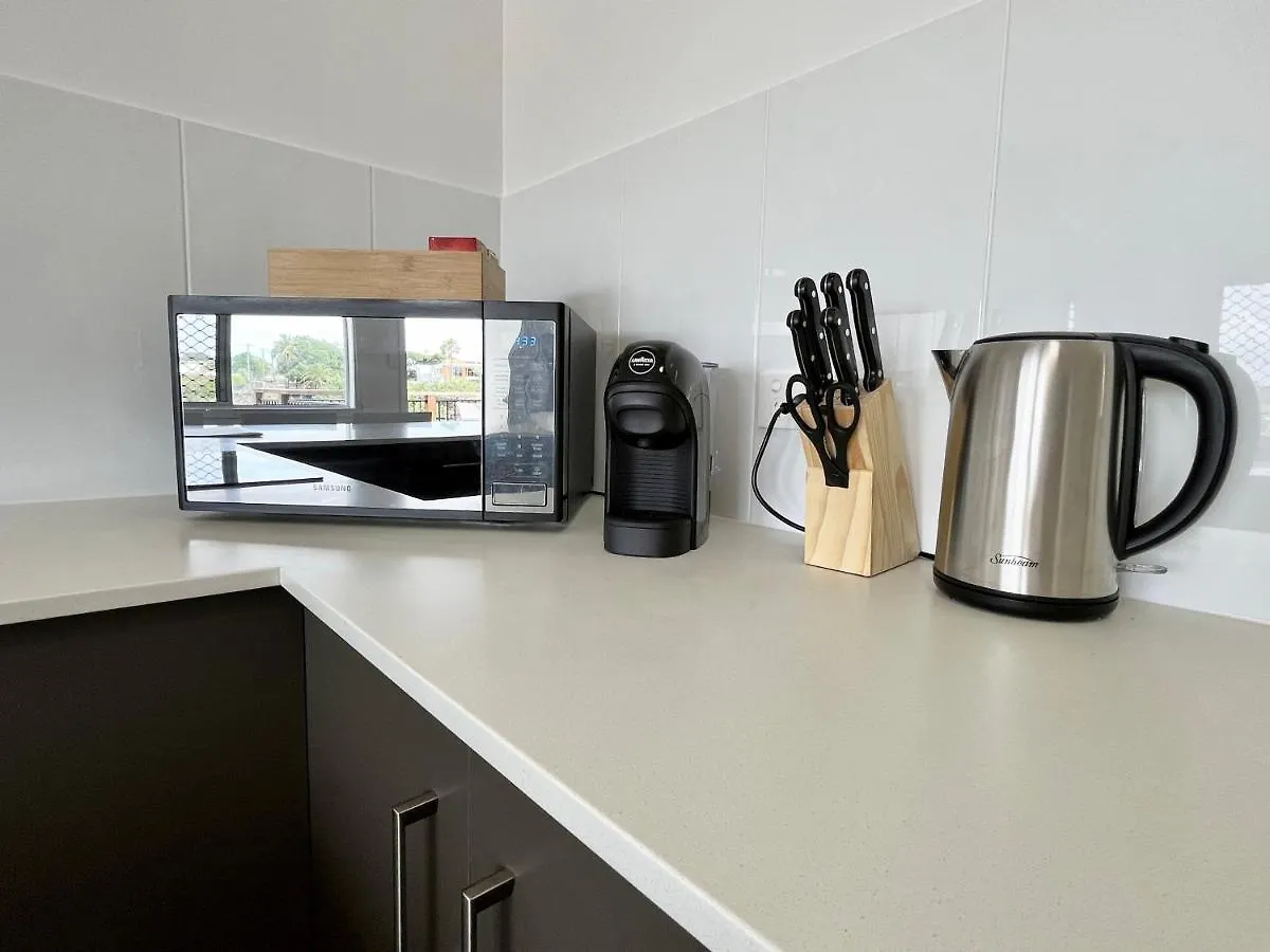 Vitamin Sea Apartments Bargara 0*,